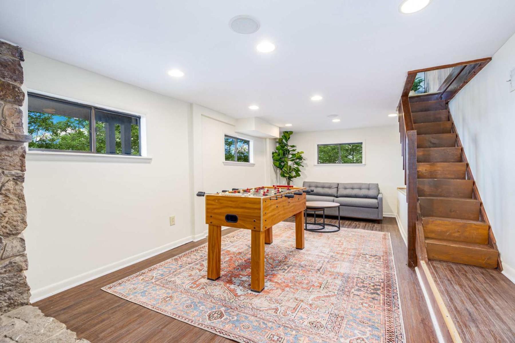 Amazing Views, Hot Tub, Fire Pit, Deck & Fireplace Inwood Dış mekan fotoğraf