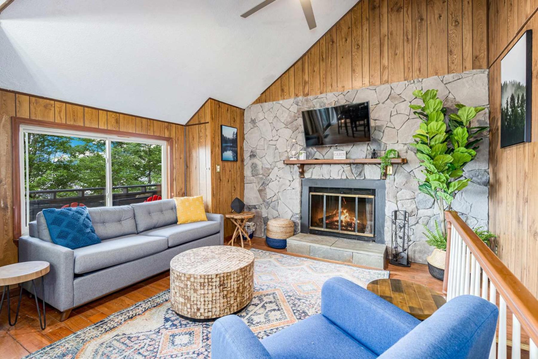 Amazing Views, Hot Tub, Fire Pit, Deck & Fireplace Inwood Dış mekan fotoğraf